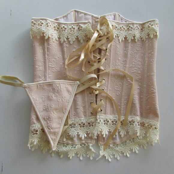 Creamy Jacquard and Lace Corset Set - NEW - Picture 14 of 16